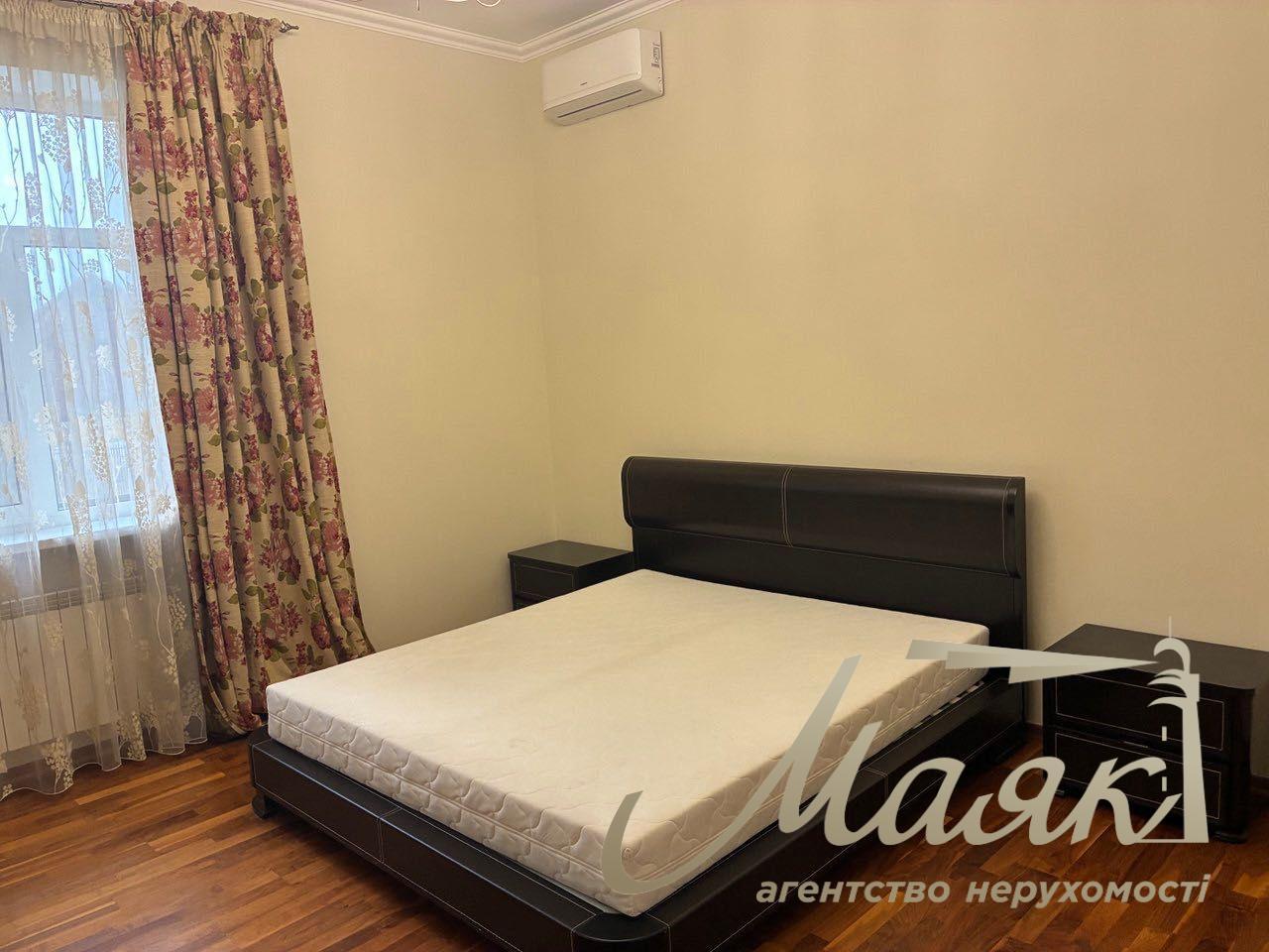 Продаж 2-х поверхового будинку 384.2м2, Лісники