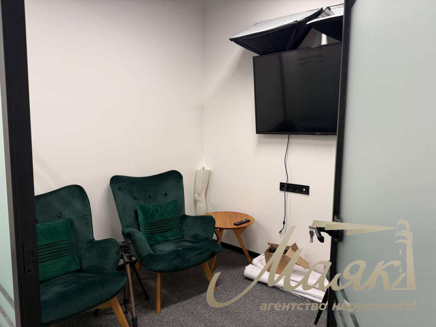 Оренда офісу 193 м2 у БЦ з ремонтом Печерськ Олімпійська