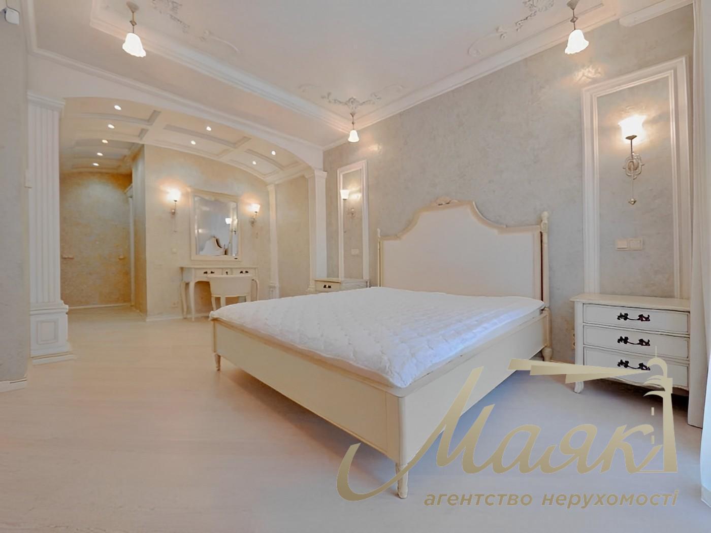 Rent of a 4-room apartment in an elite gated complex Lipskaya Bashnya, Pechersky district.