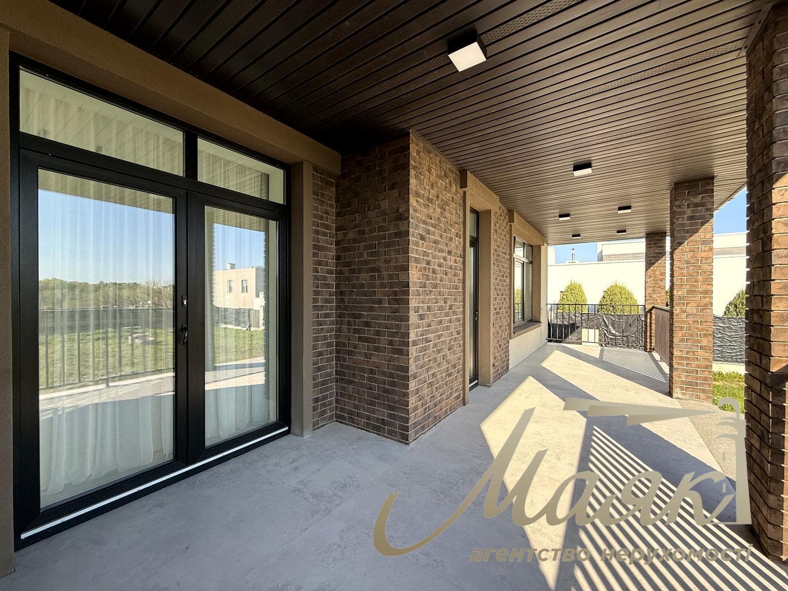 Продаж сучасного будинку 350 м² з панорамним видом с. Лісники пров. Глинище, 39, Обухівський напрямок, Київська область