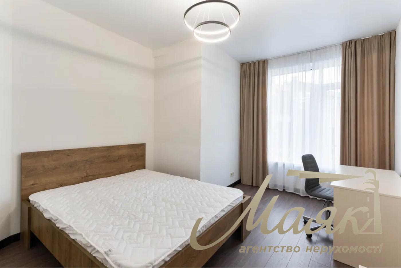 Rent 4-bedroom apartment in Residential Complex Busov Hill, Buslovskaya str. 12, Pechersk.