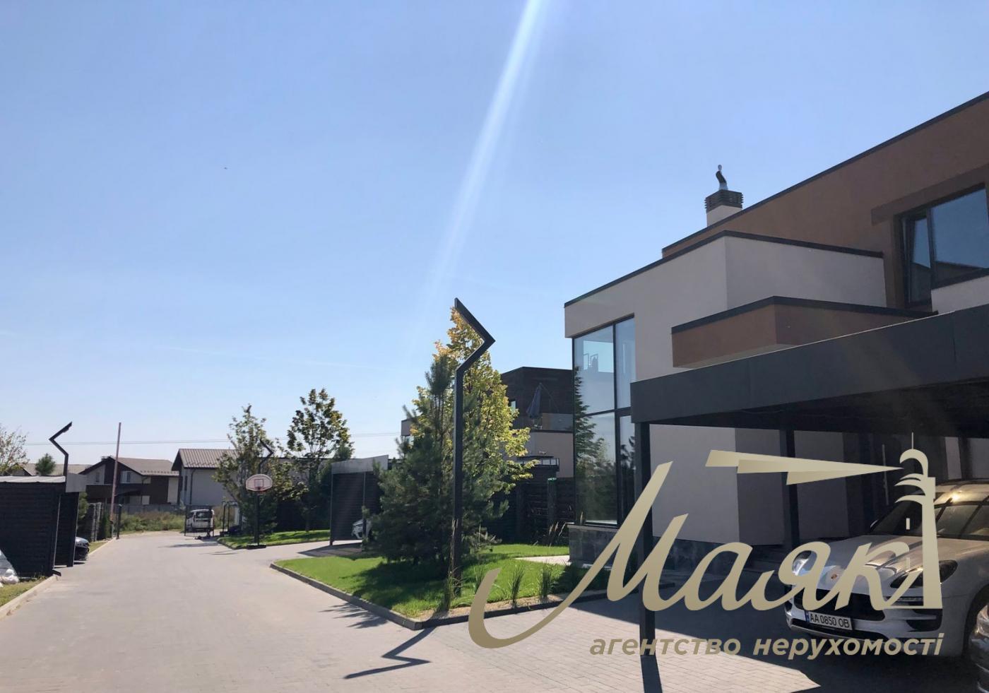 Продаж двоповерхового будинку 221,98 м² у КМ Crystal Forest, 10 км від Києва (Києво-Святошинський район, Новообухівська траса)