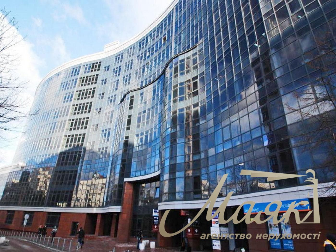 Продаж офісу 52 м.кв. у БЦ Хвиля, Печерськ, Центр