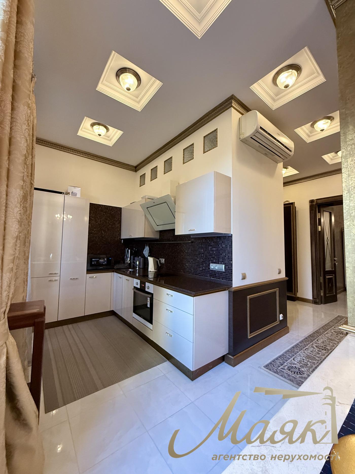Rent apartment 91.7m2 st. Bankova 3, Lipki, Pechersky district, Government quarter, Kyiv