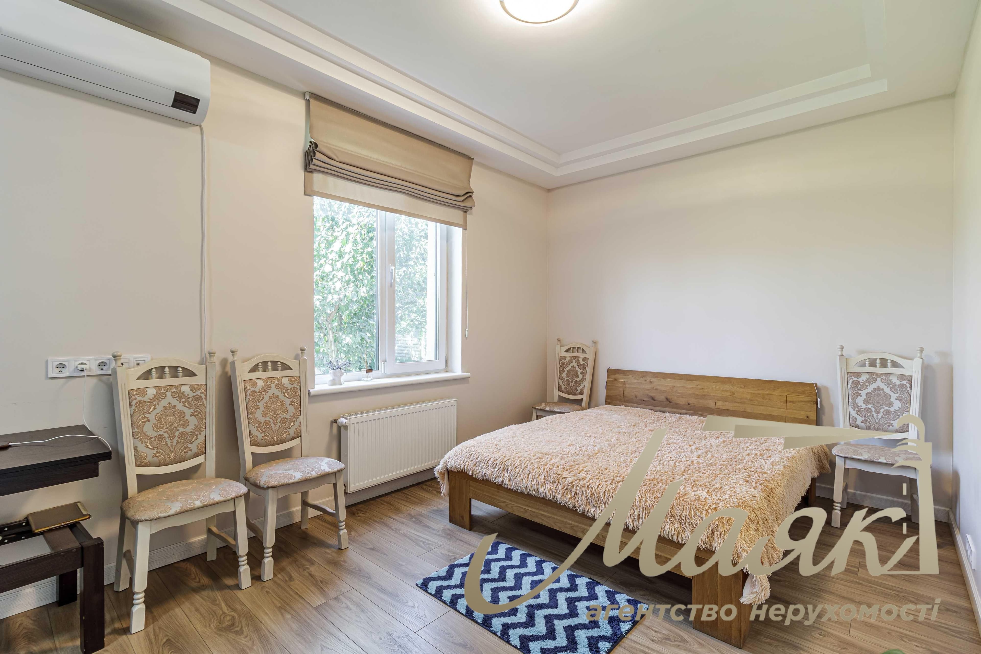 Оренда преміального будинку площею 290 м² у с. Нові Безрадичі, 12 соток, авторський проект, Обухівський напрямок, Київська область