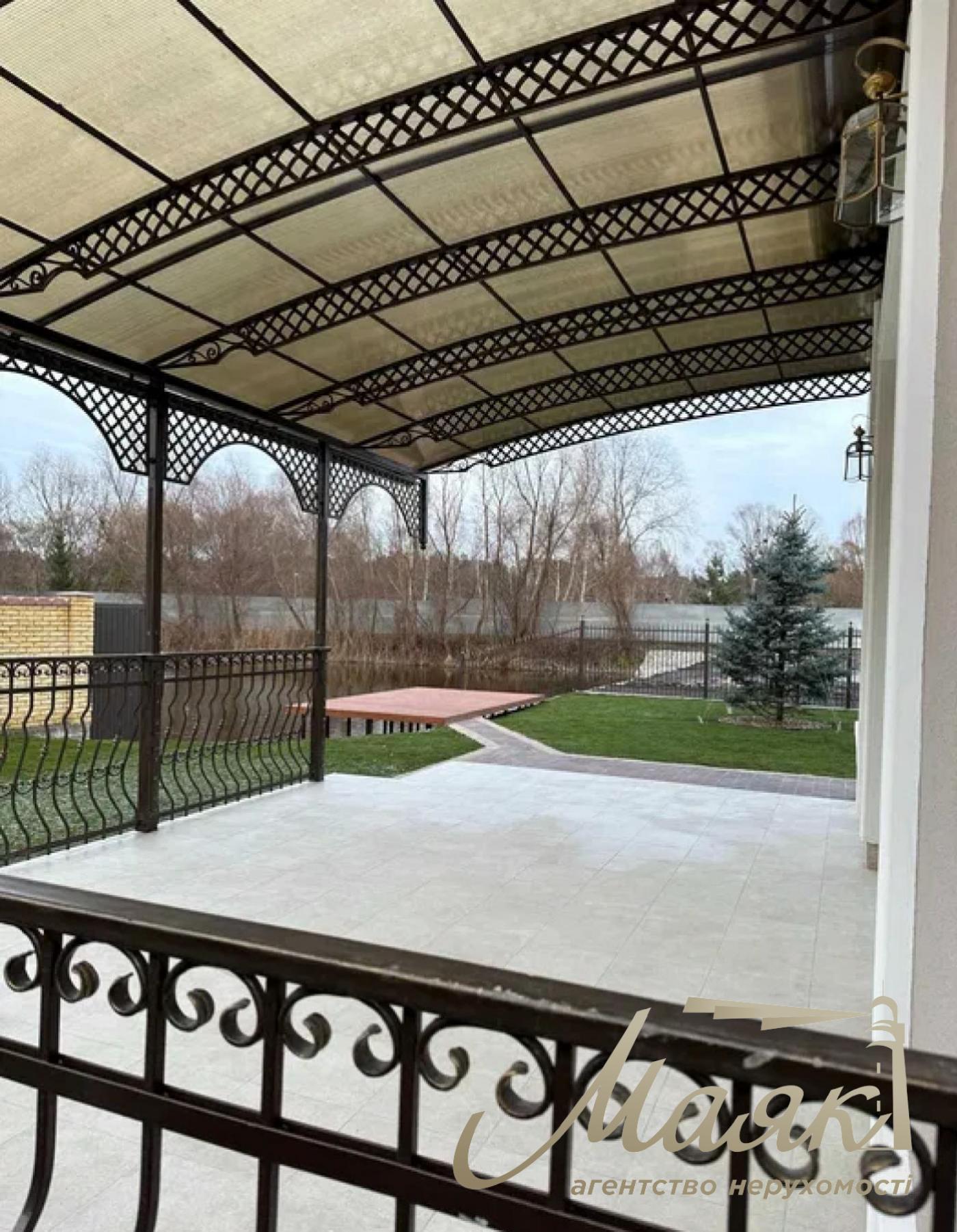 Продажа дома в КГ Роскошное, село Романков, Обуховская траса