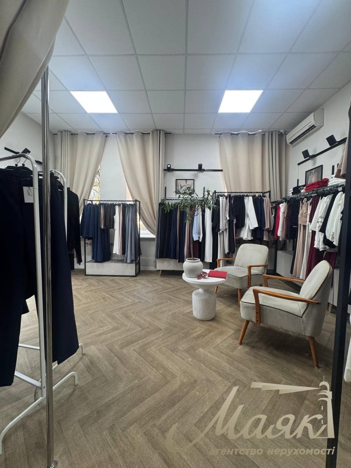 Commercial Space for Rent: 50 m², Shota Rustaveli St., Olimpiyskaya, Downtown
