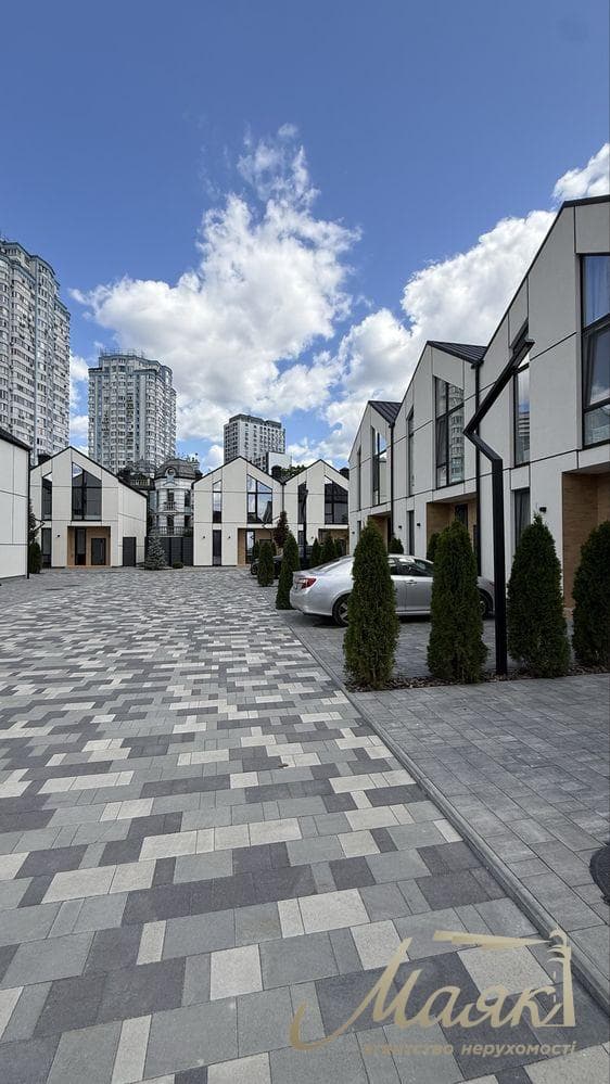 Rent / Townhouse / Self-contained / Osokorki