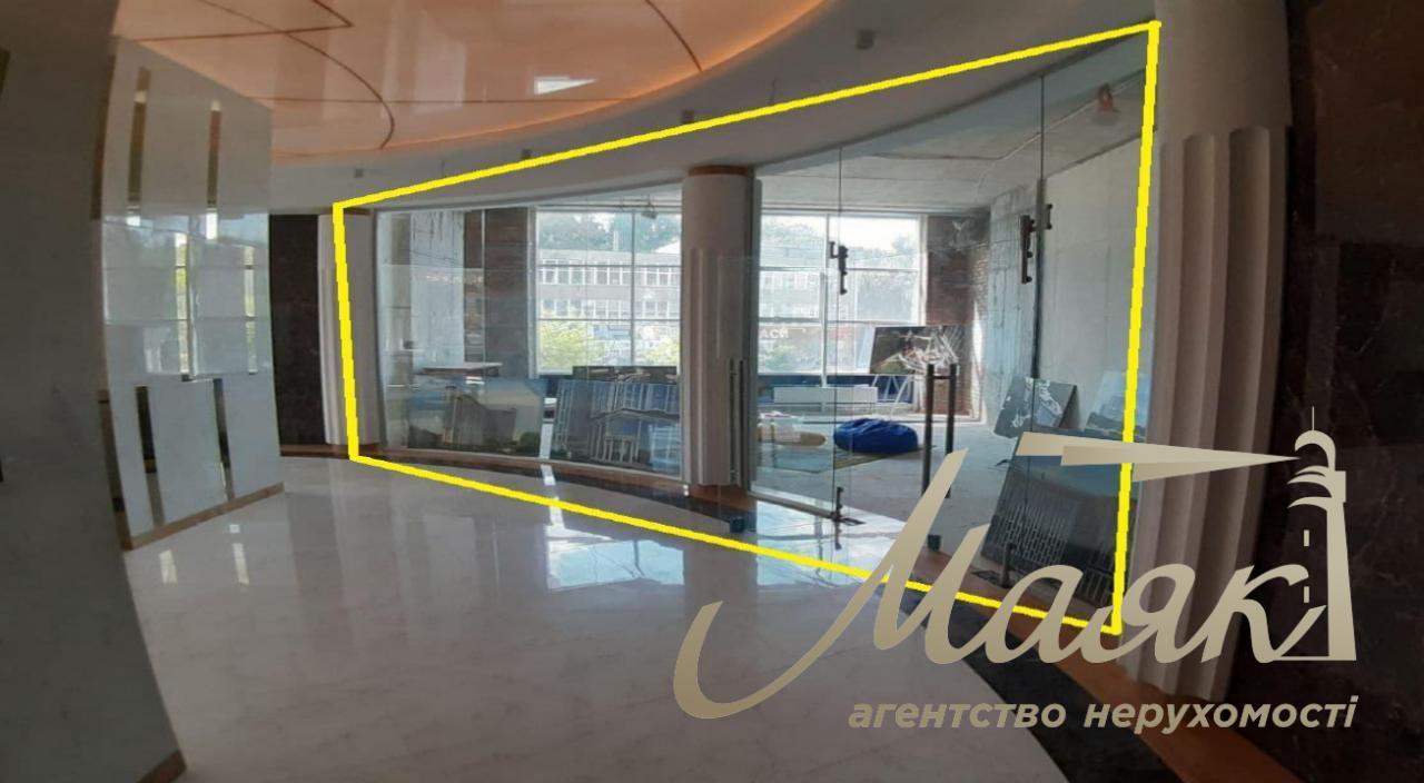 Rent / Retail space, 52 sq.m. / Glubochitskaya street, Podil Plaza & Residence residential complex