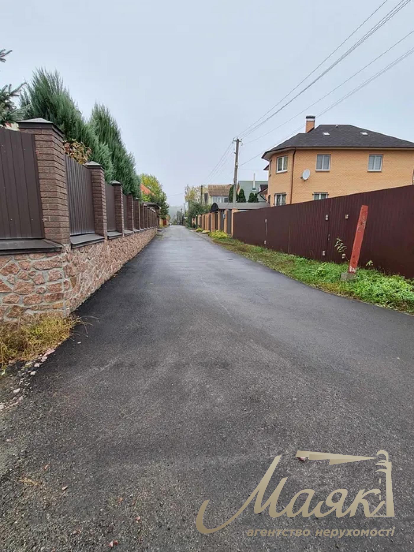 Sale of 3-storey house 240 sq.m. Obolon. Kyiv.