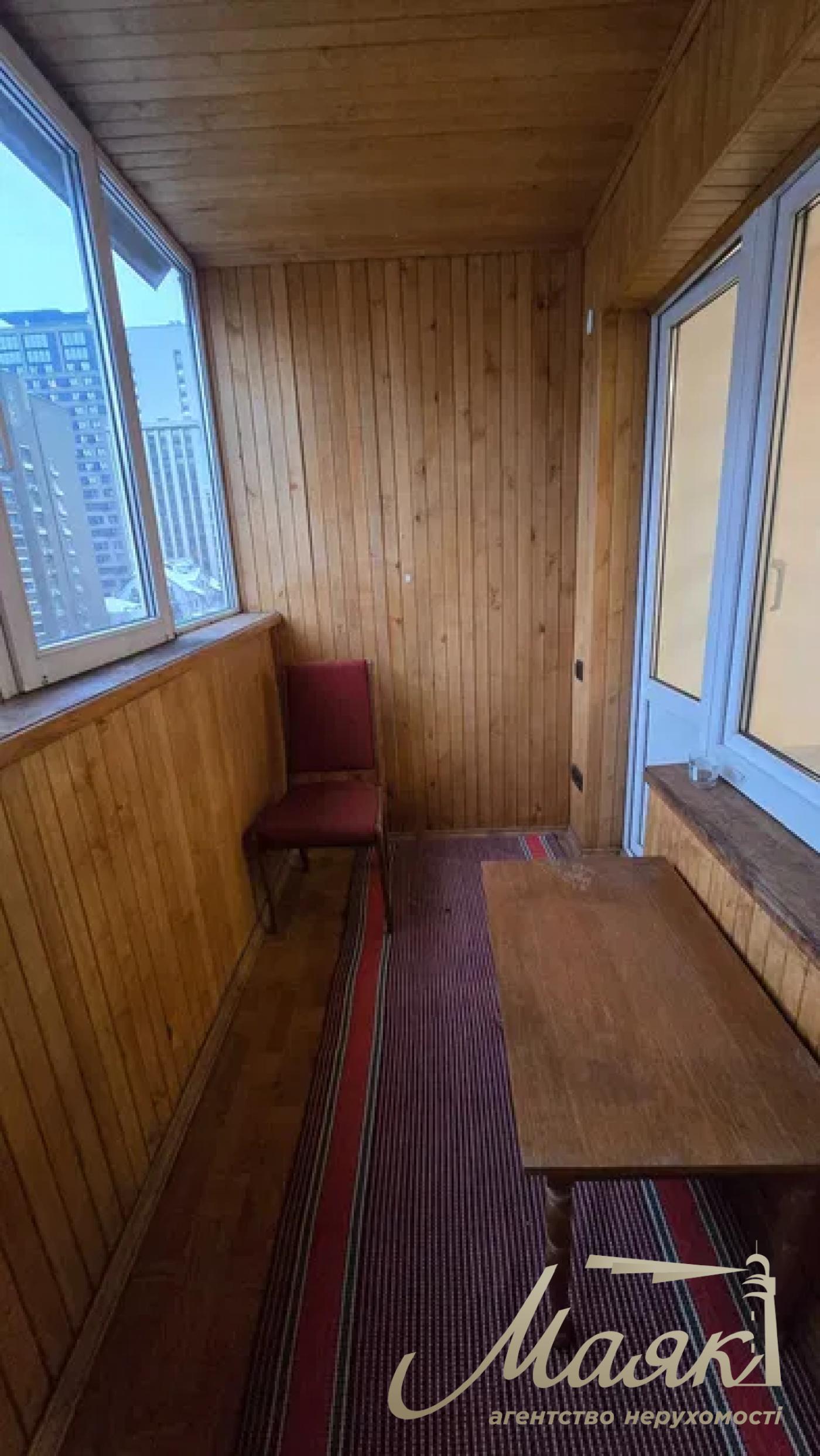 Rent 4-room apartment for rent on Antonovycha, Center, Kyiv