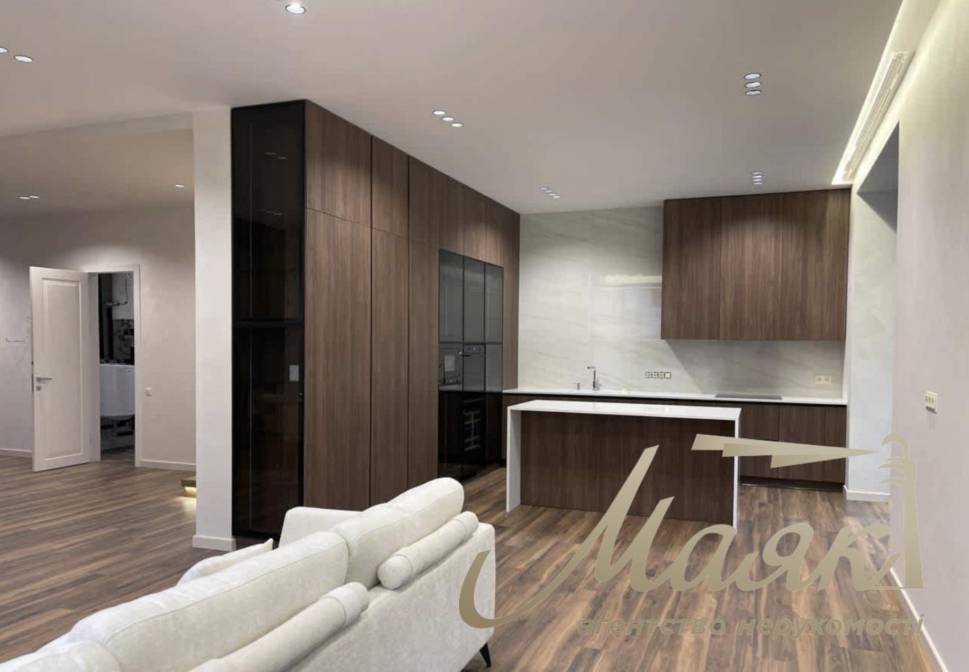 Продажа 2-х этажного дома 220м2 в КГ Новая Ходосовка, в с. Ходосовка, Киево-Святошинский район.