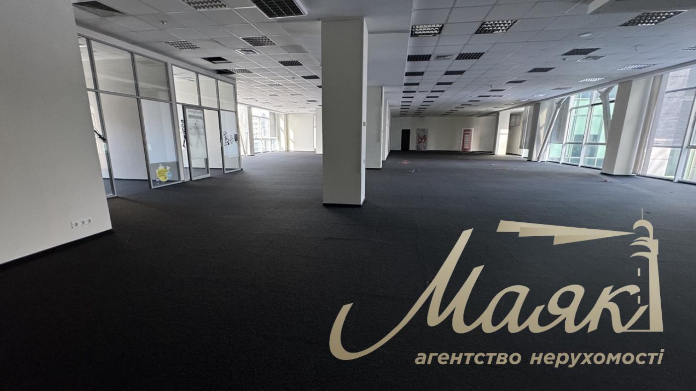Оренда офісу 1360м2 БЦ Eleven вул. Солом'янська 11 Солом'янський район