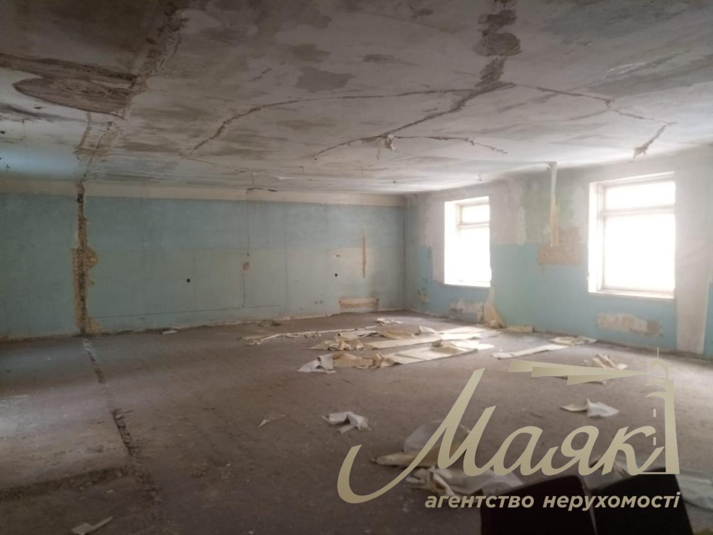 Sale of a building in the center of Kyiv, Levandovskaya street, Pechersk