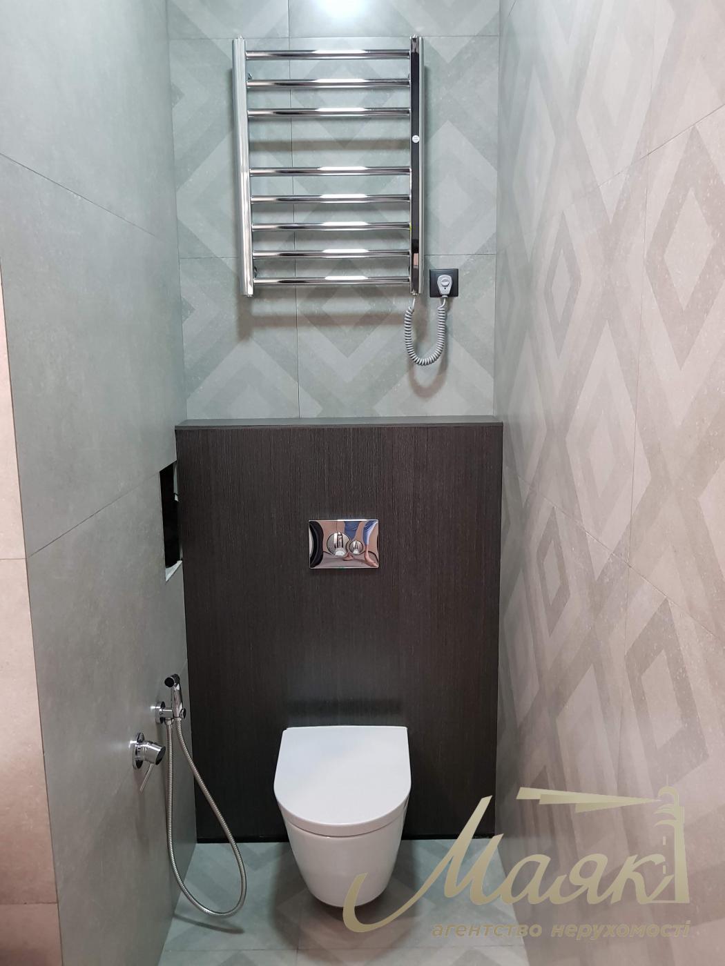 Оренда офісу 95м2 в ЖК Royal Tower вул.Саксаганського 37-К, Олімпійська.