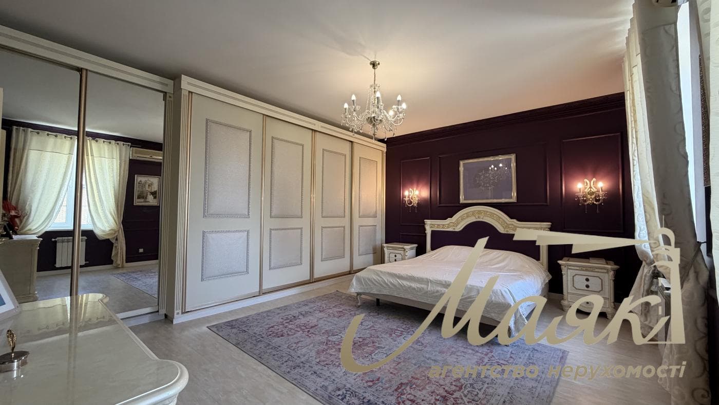 Продаж преміального 3х-поверхового будинку 350 м² у Гореничі, Бучанський район, Київська область