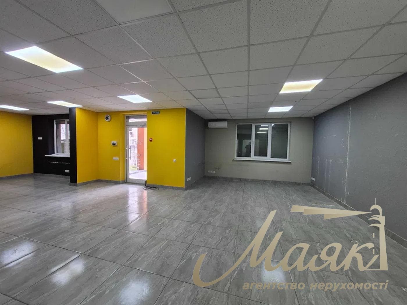 Аренда фасадного помещения 63м2 в ЖК Нивки Парк, пр.Берестейский 67-Г.