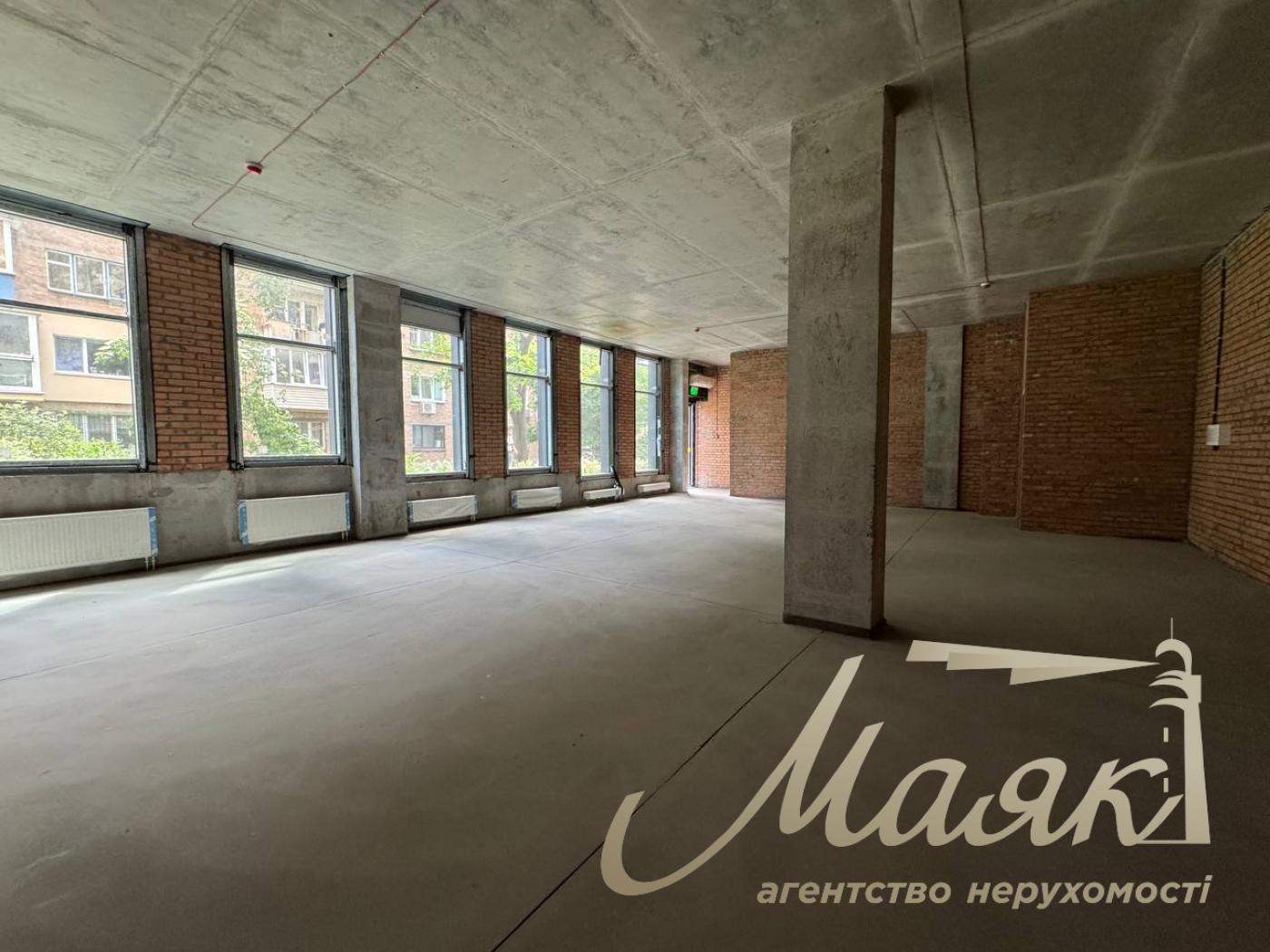 Оренда фасадного 110м2 приміщення ЖК Трініті вул. Тютюнника, 39/2