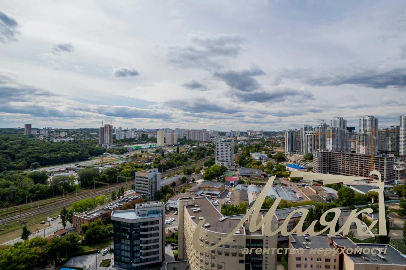 Sale of a 2-room apartment with a view, 70 m2 in the residential complex Novopecherska Vezha Pechersk Boychuka