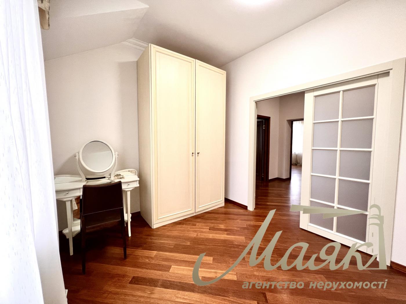 Оренда 2-х поверхової резиденції 430м2, Козин, Конча - Заспа