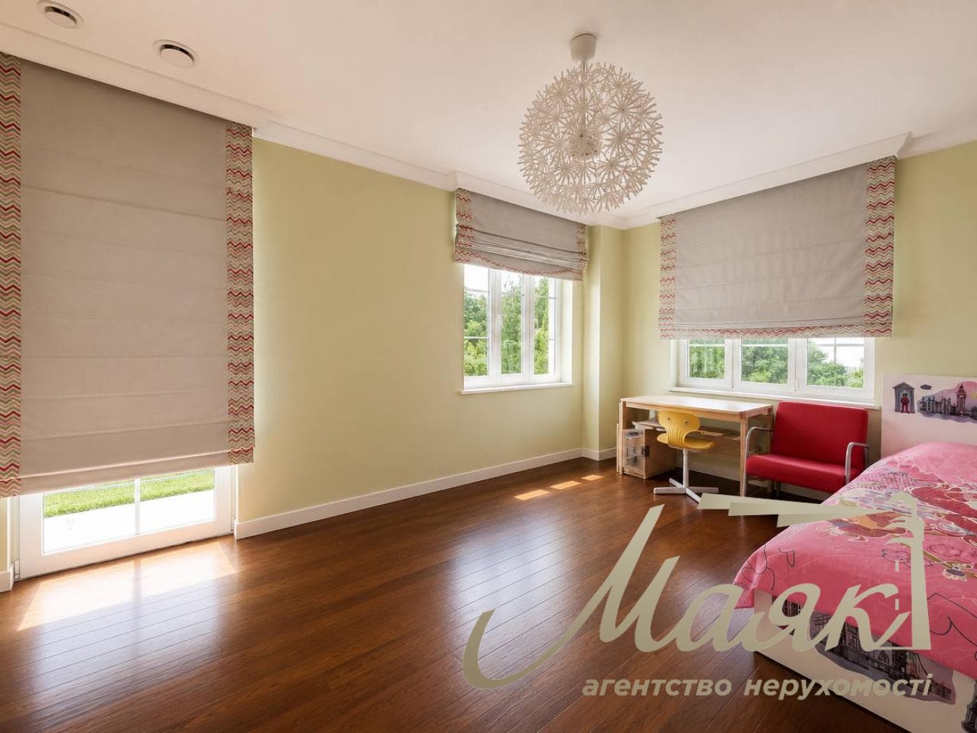 5-bedroom house for rent in Plyuty, Obukhov district
