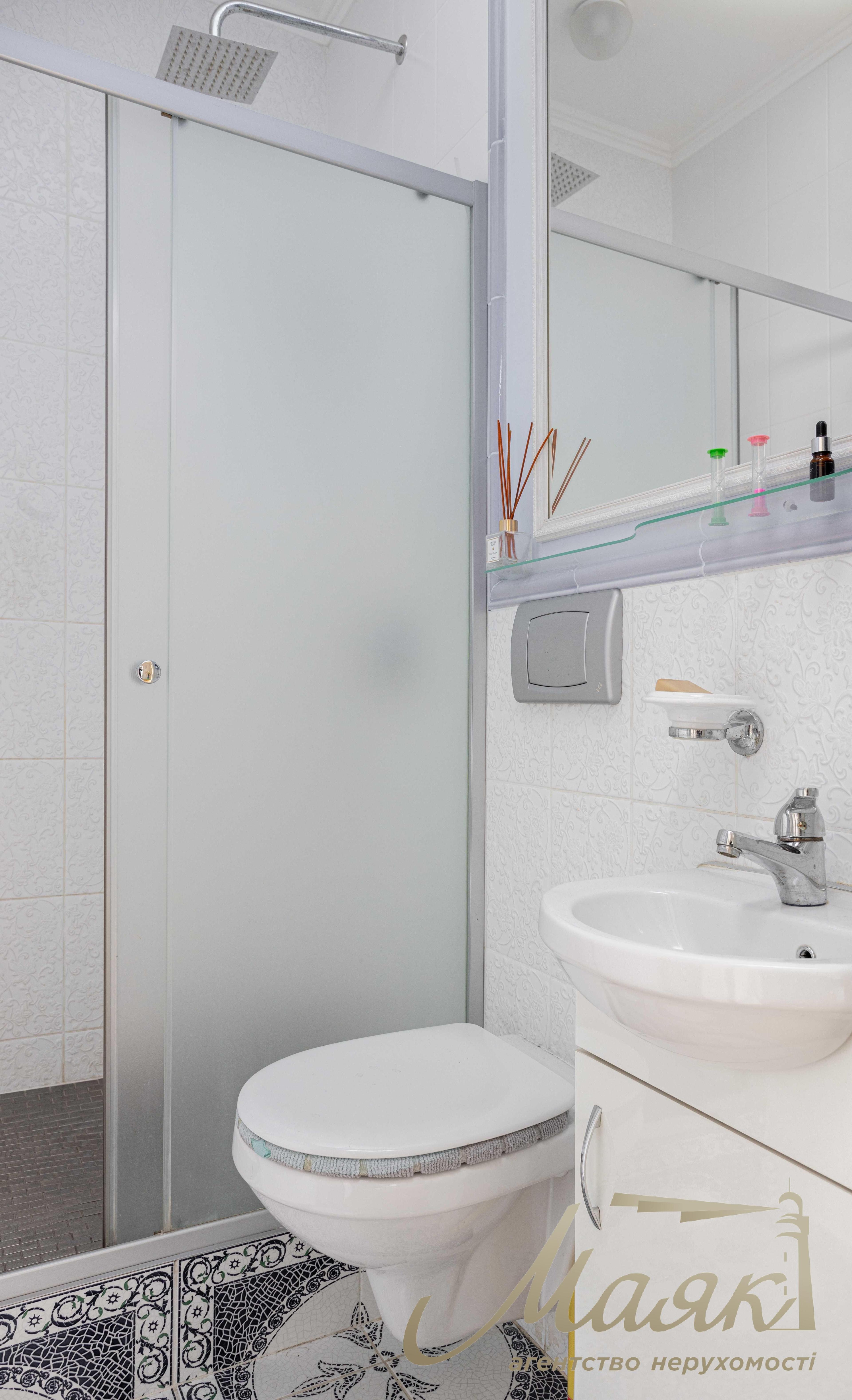 Аренда 4-х комнатной квартиры в ЖК Яскравый, Оболонский район.