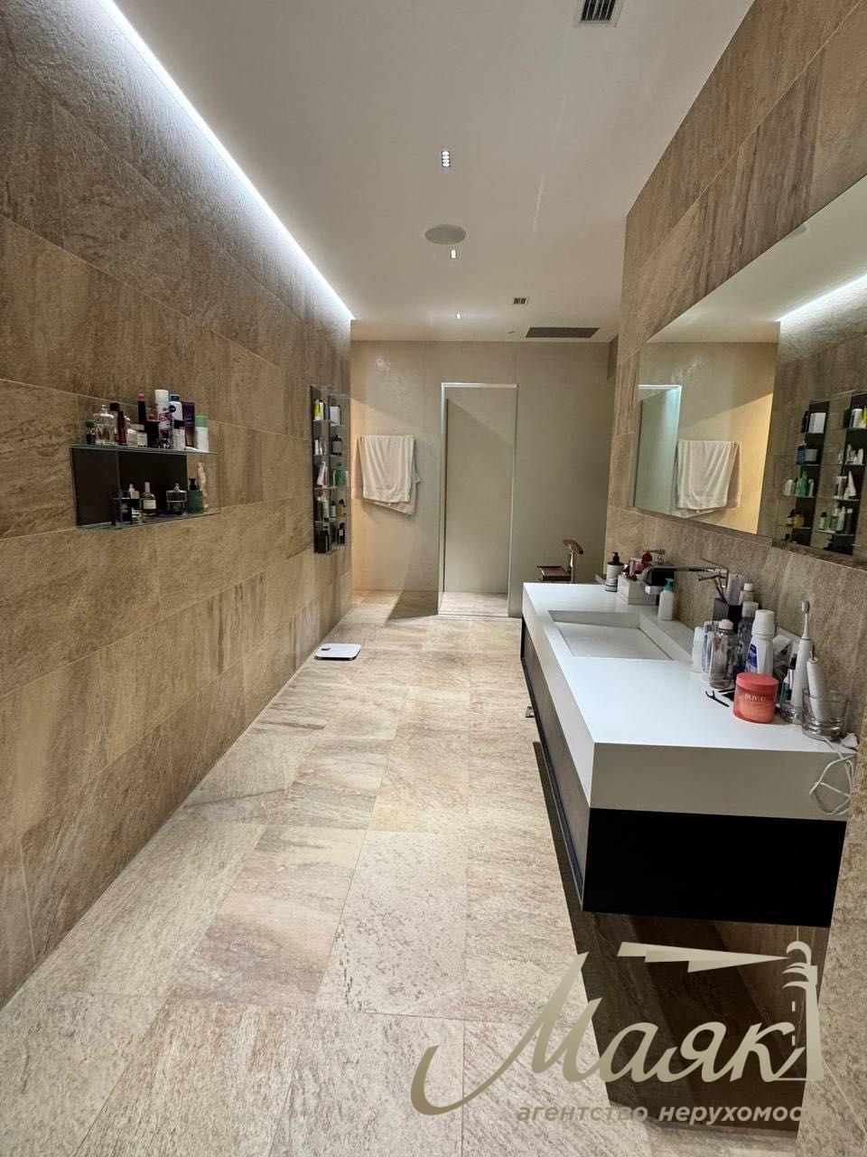 Продаж пентхауса 262 м2 у престижному ЖК Новопечерские Липки, ул. Драгомирова/Верхогляда, Печерский район, Киев