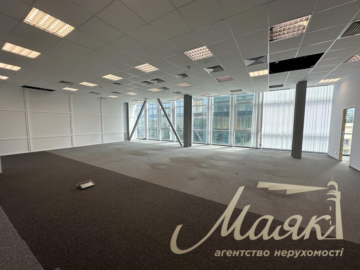 Аренда офисного помещение 652м2 с в бизнес центре, Соломенка
