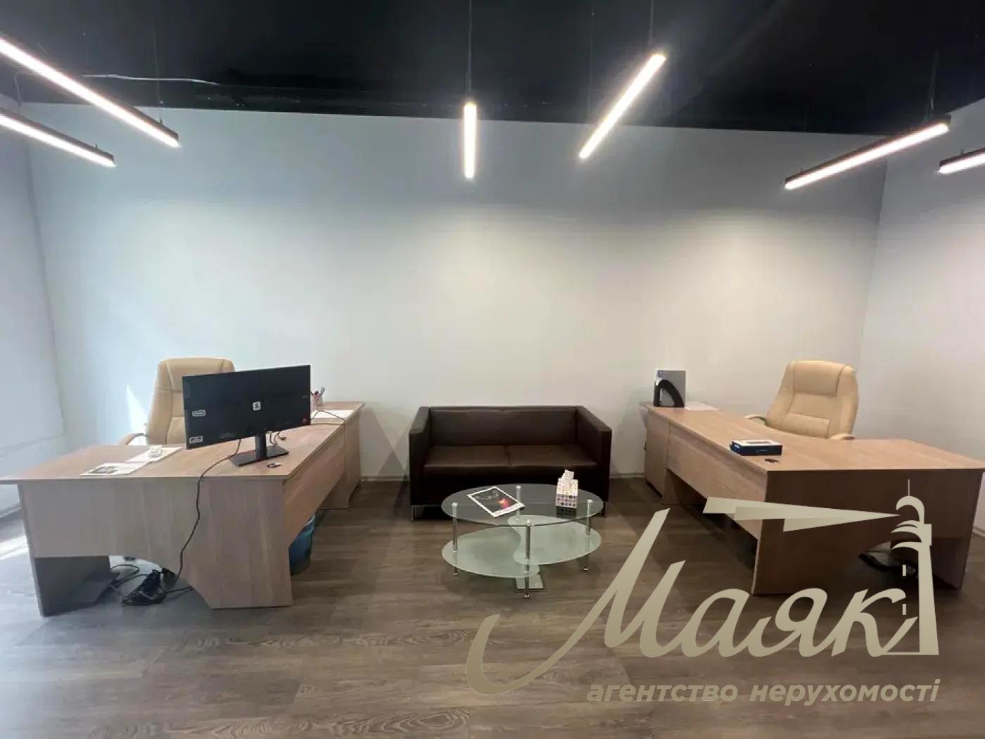 Оренда офісу 220м2 на Воздвиженці по вул.Дегтярна 8, Поділ.