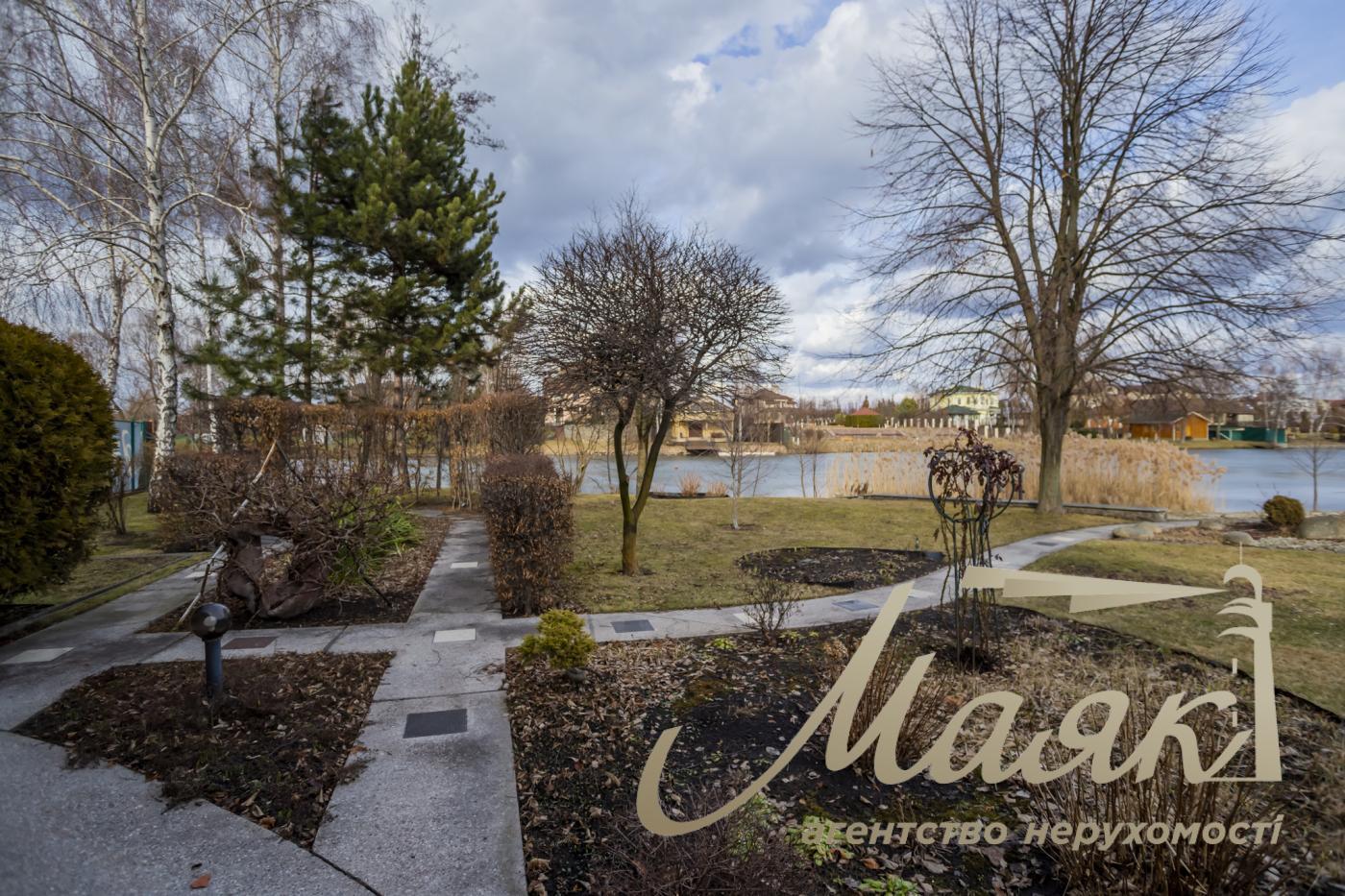 Sale of a house in the residential complex "Golden Gate", Kozin village.