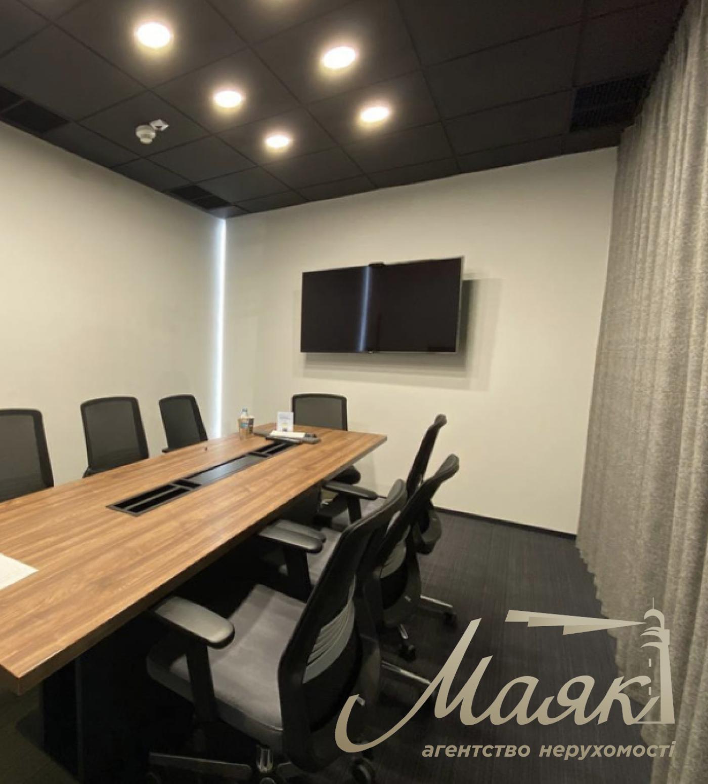 Rent office, building st. Kovpaka 29, Pechersk, Kyiv