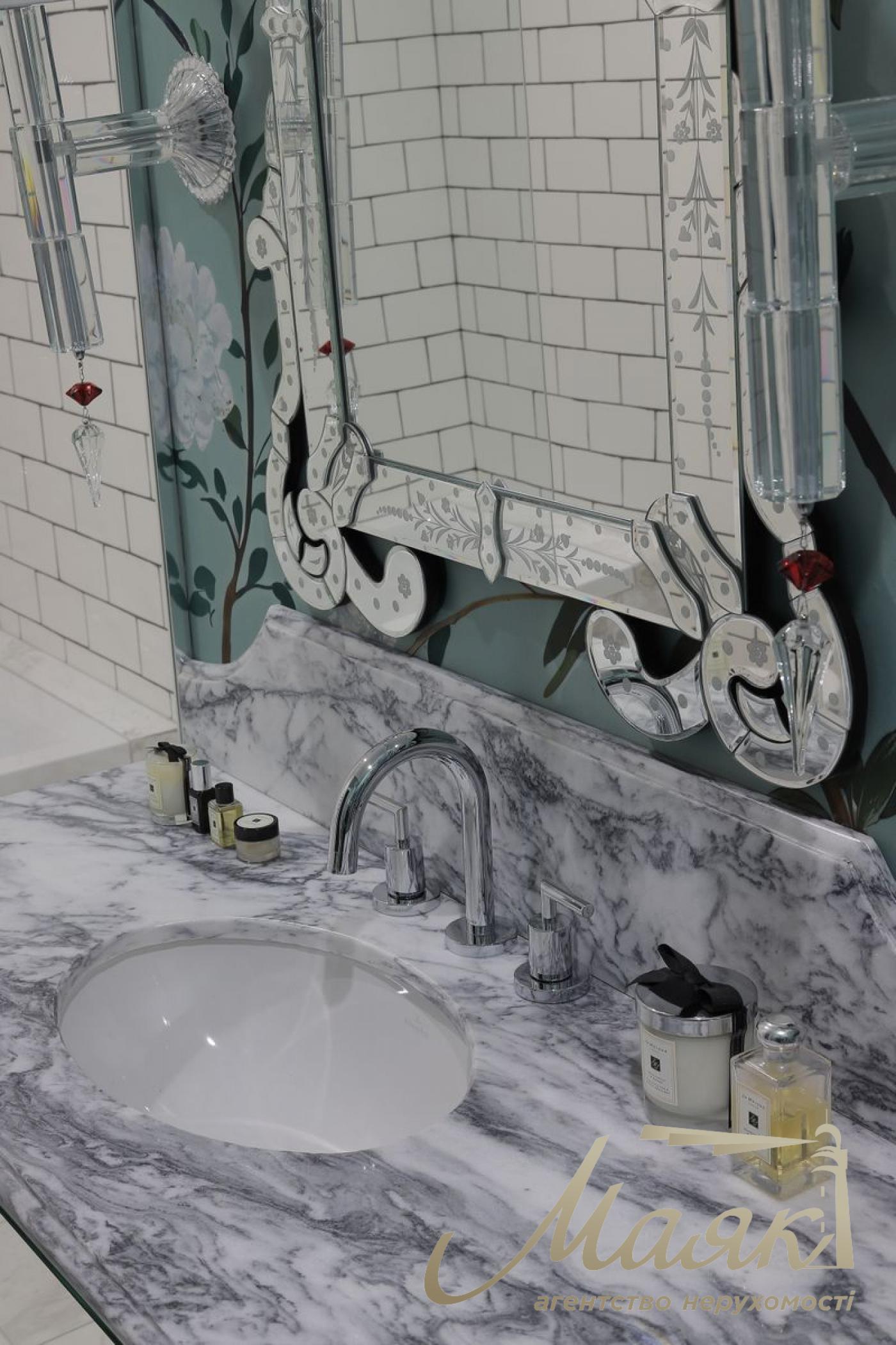 Продаж 3к квартири в ЖК Новопечерські Липки