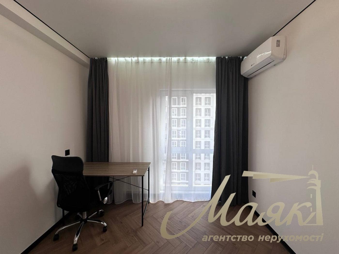 For sale 3-bedroom apartment in LCD New England