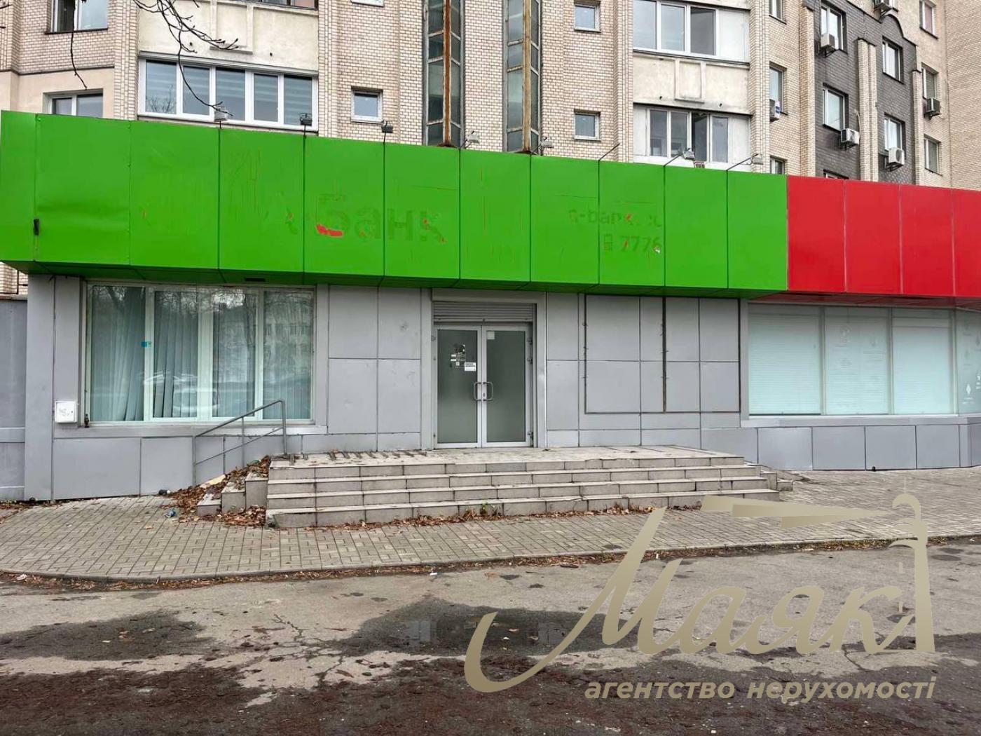 Оренда фасаду 76м2, Харківське шосе, 58