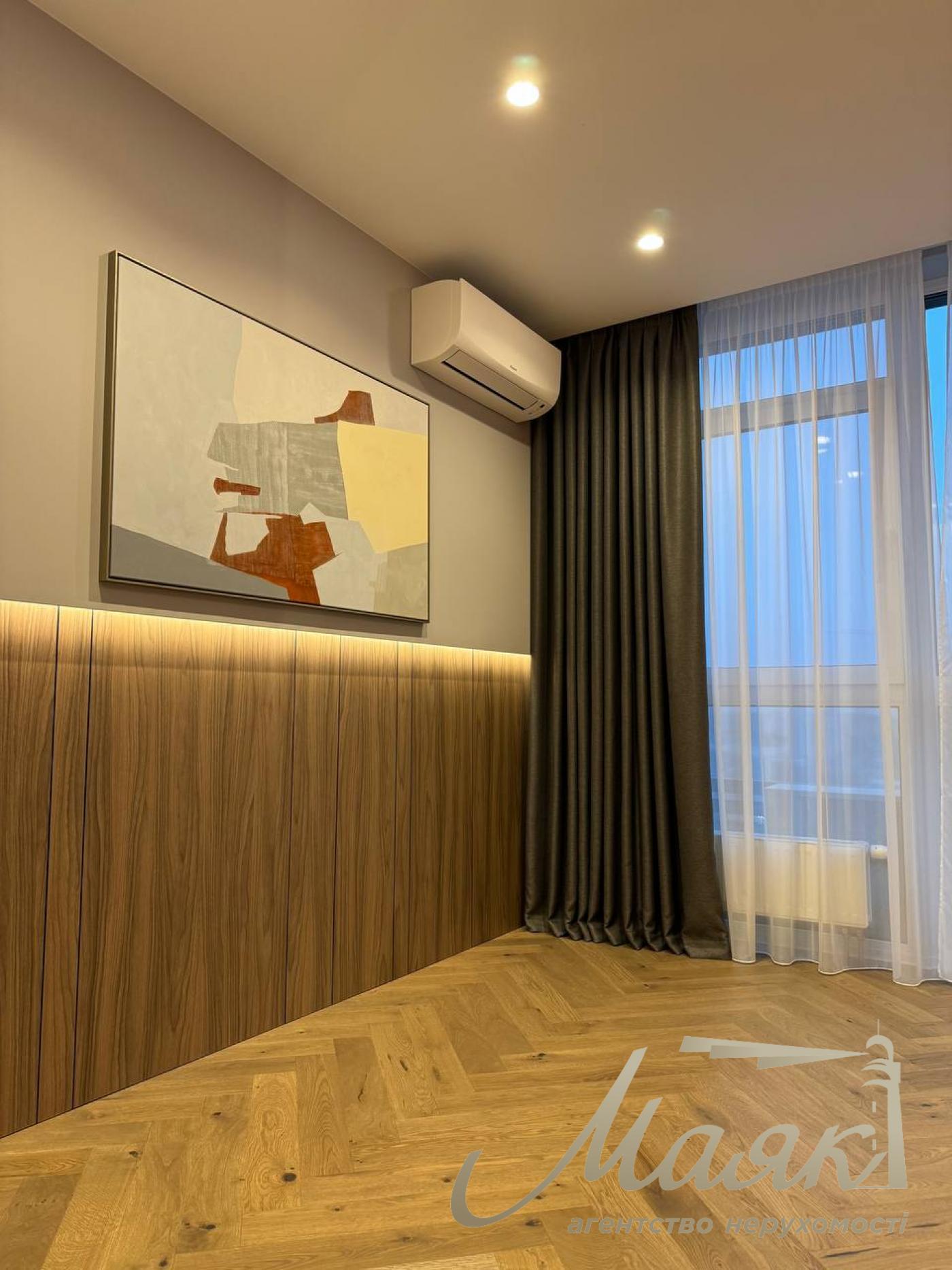 Продаж 2 кімнатної квартири, 80м2, Французький квартал 2, вул. Джона Маккейна.