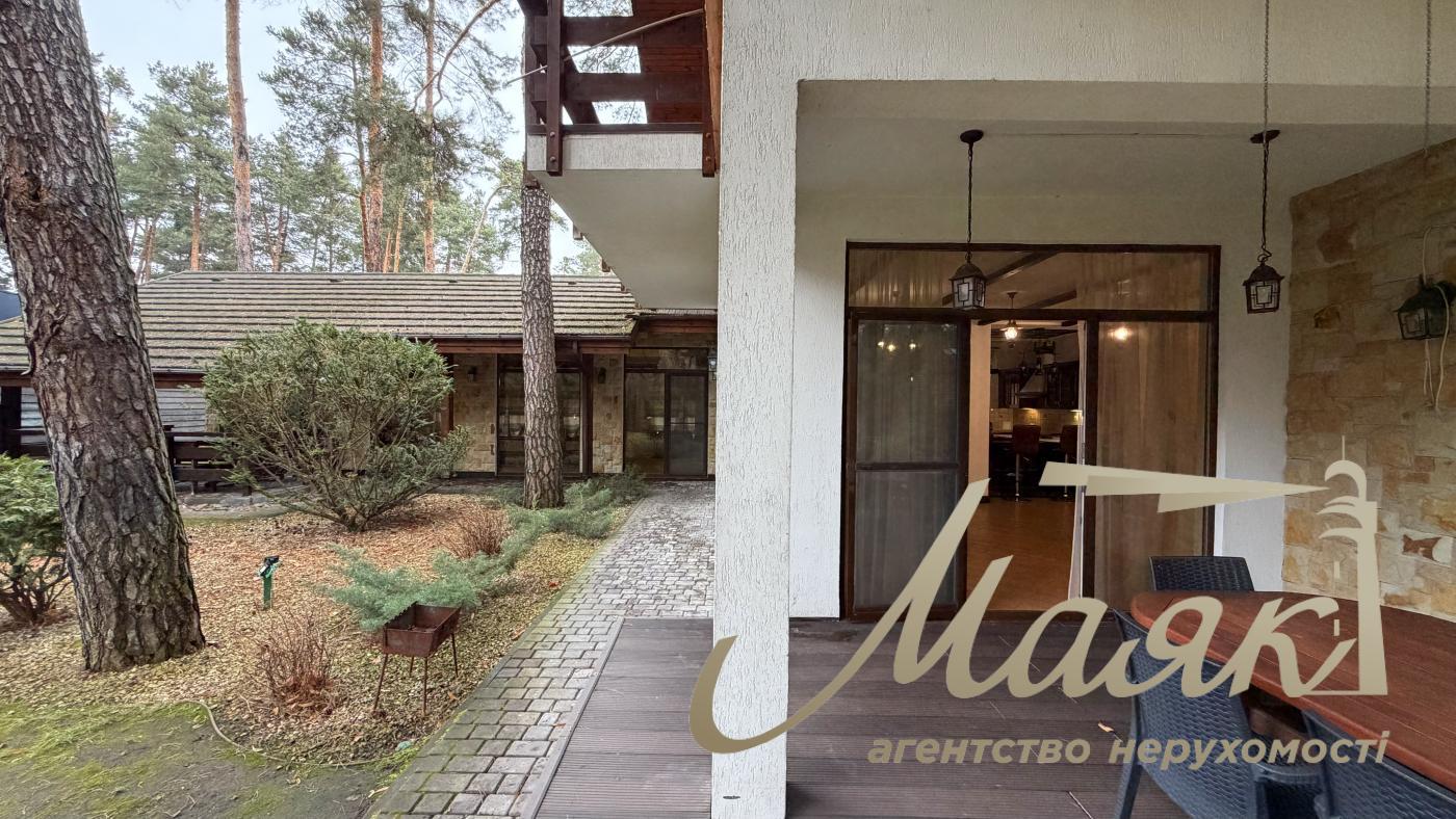 Оренда будинку К.Заспа, Козин, Плюти, оренда будинку в містечку, басейн, ліс, охорона