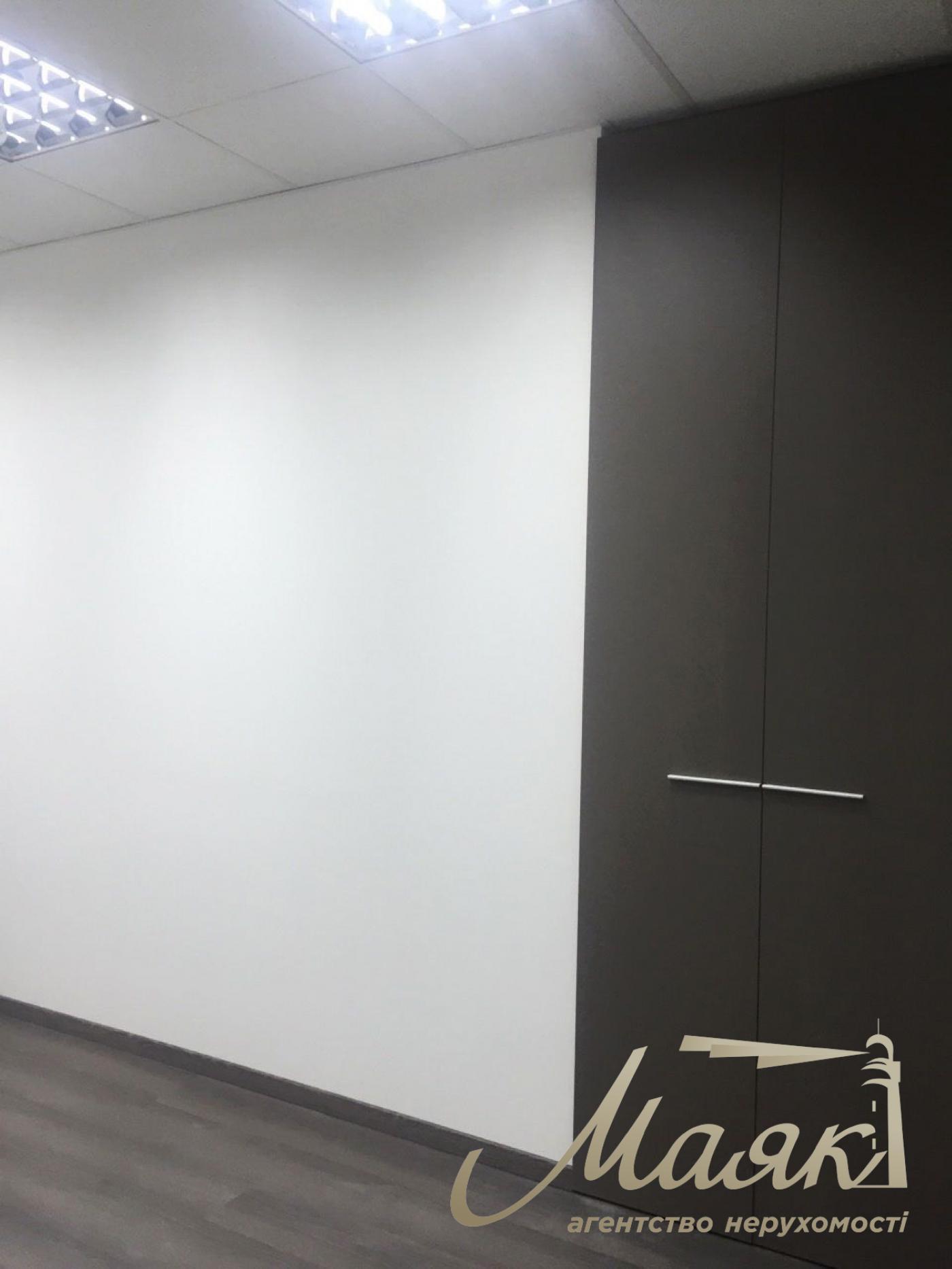 Оренда офісу 340м2 у БЦ Карнегі, вул.Кловський узвіз 7.