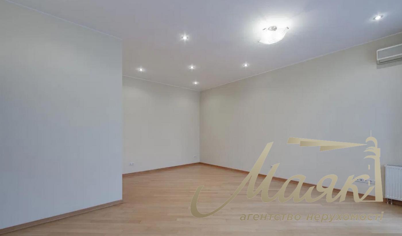 Продаж 4к дворівневої квартири вул. Дарвіна, Липки