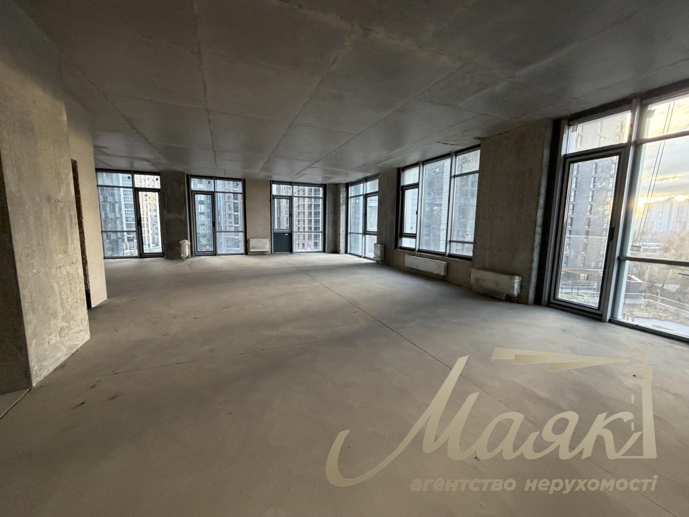 Продаж фасадної комерції в ЖК Новопечерські Липки