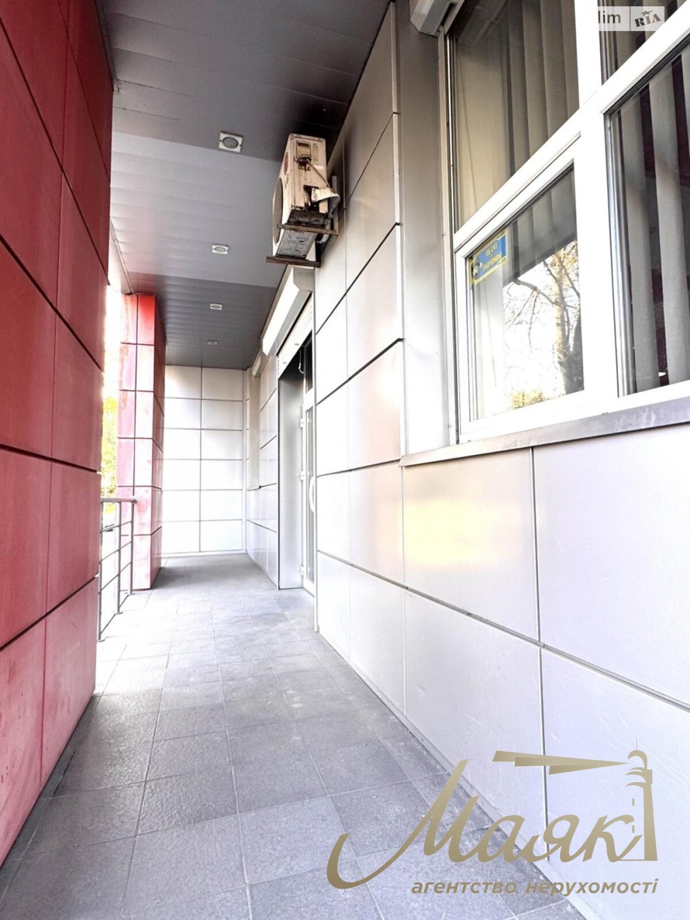 Аренда коммерческого помещения 232,5 м², ул. Сулеймана Стальского, Днепровский район, Киев