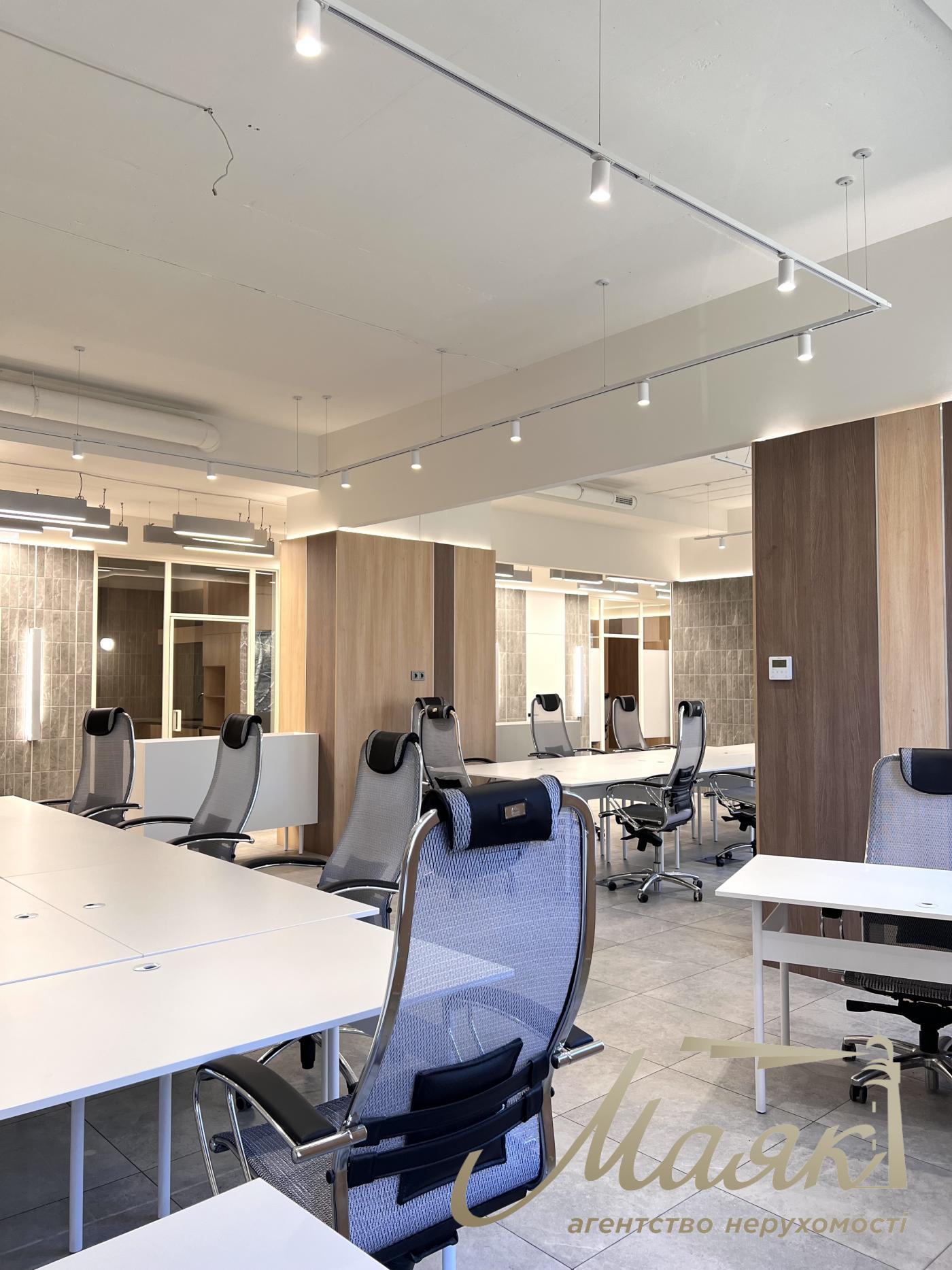 Оренда офісу 250 кв.м в ЖК А52 вул. Січових Стрільців (Артема), 44-А