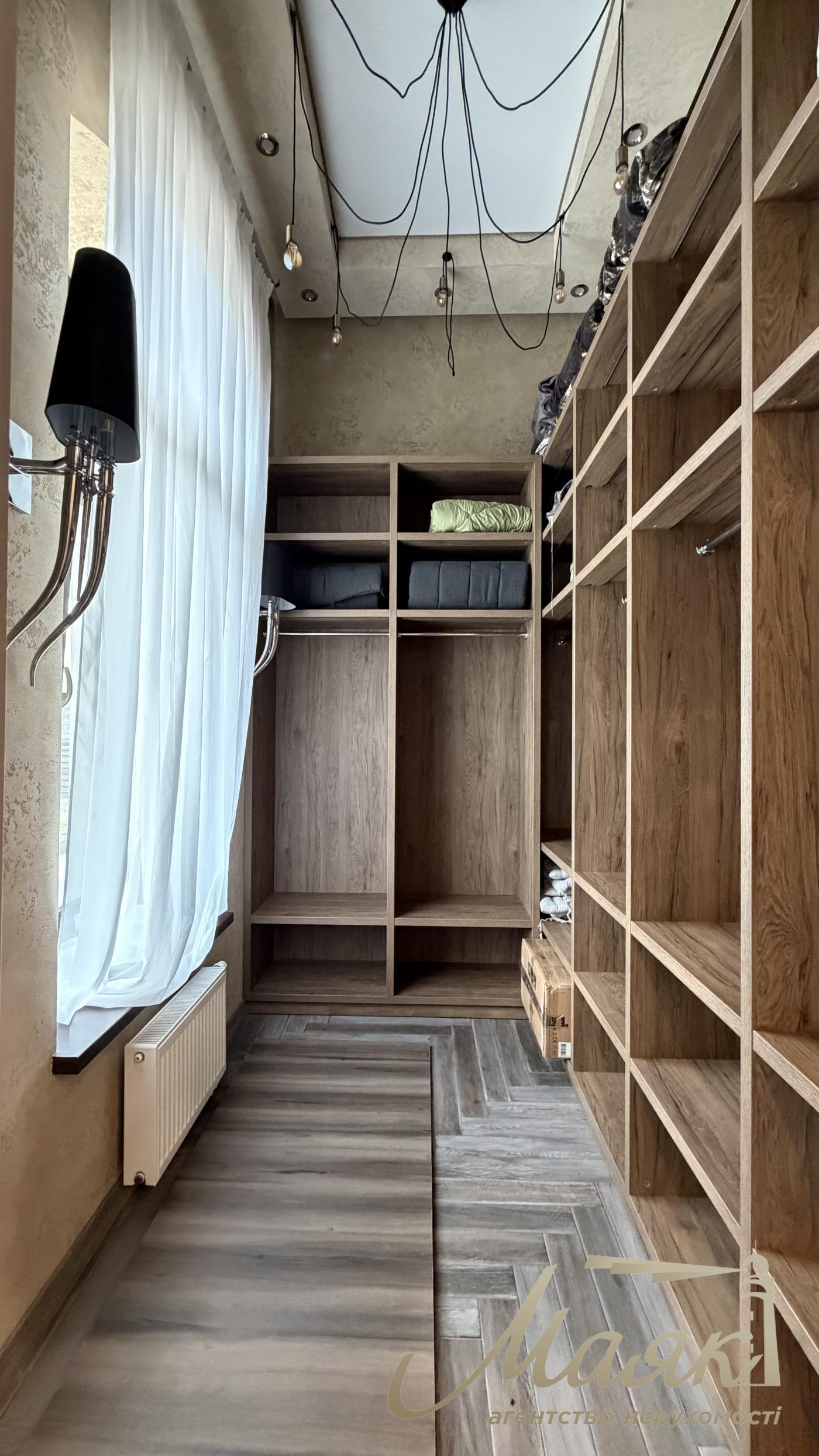 Оренда одноповерхового будинку 250 м² в с. Віта-Поштова в марокканському стилі, Київська область