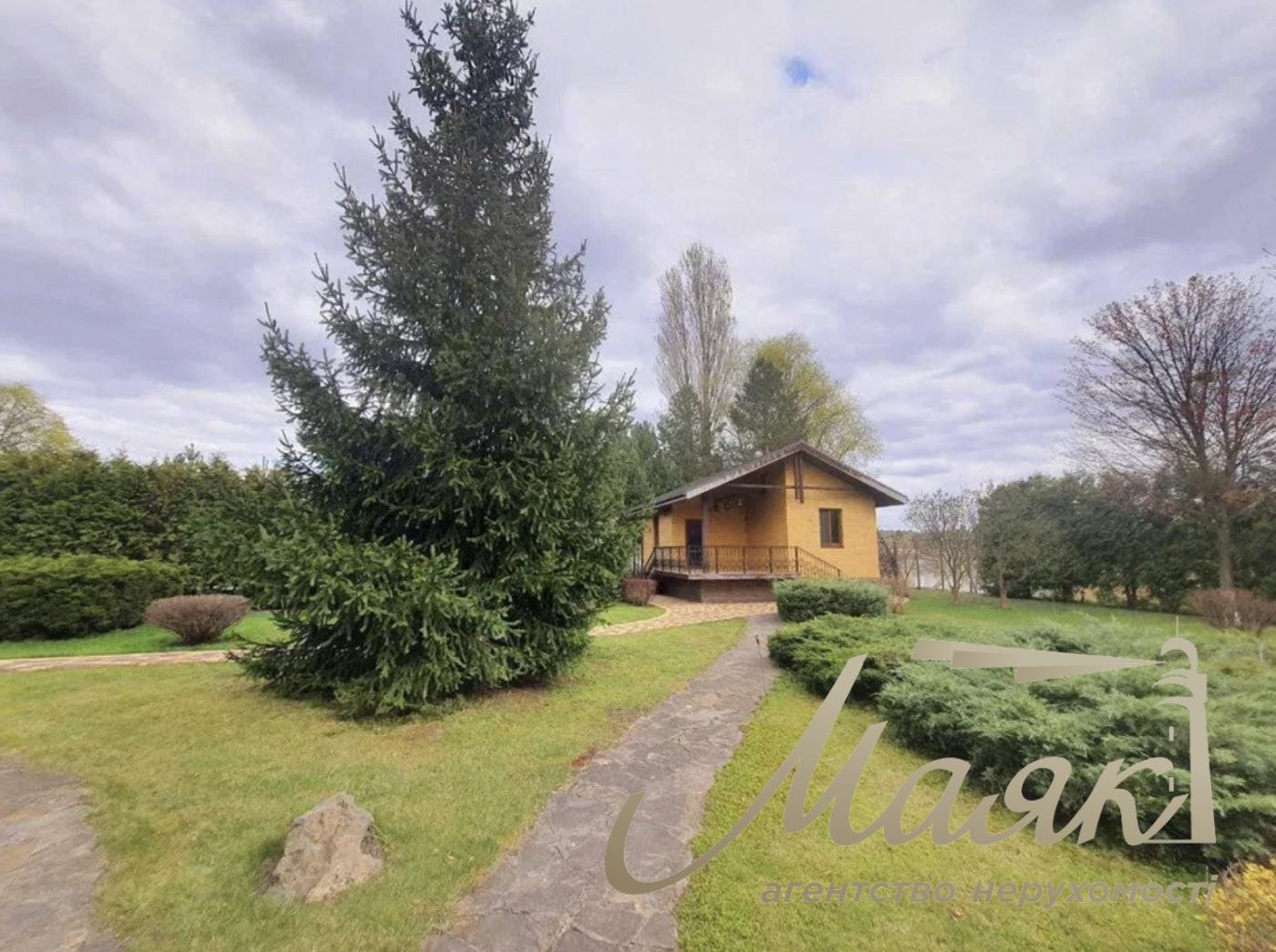 Оренда будинку з виходом до озера. Містечко Авгур, що охороняється, с.Нові безрадичі/Романків 1 га ділянка.