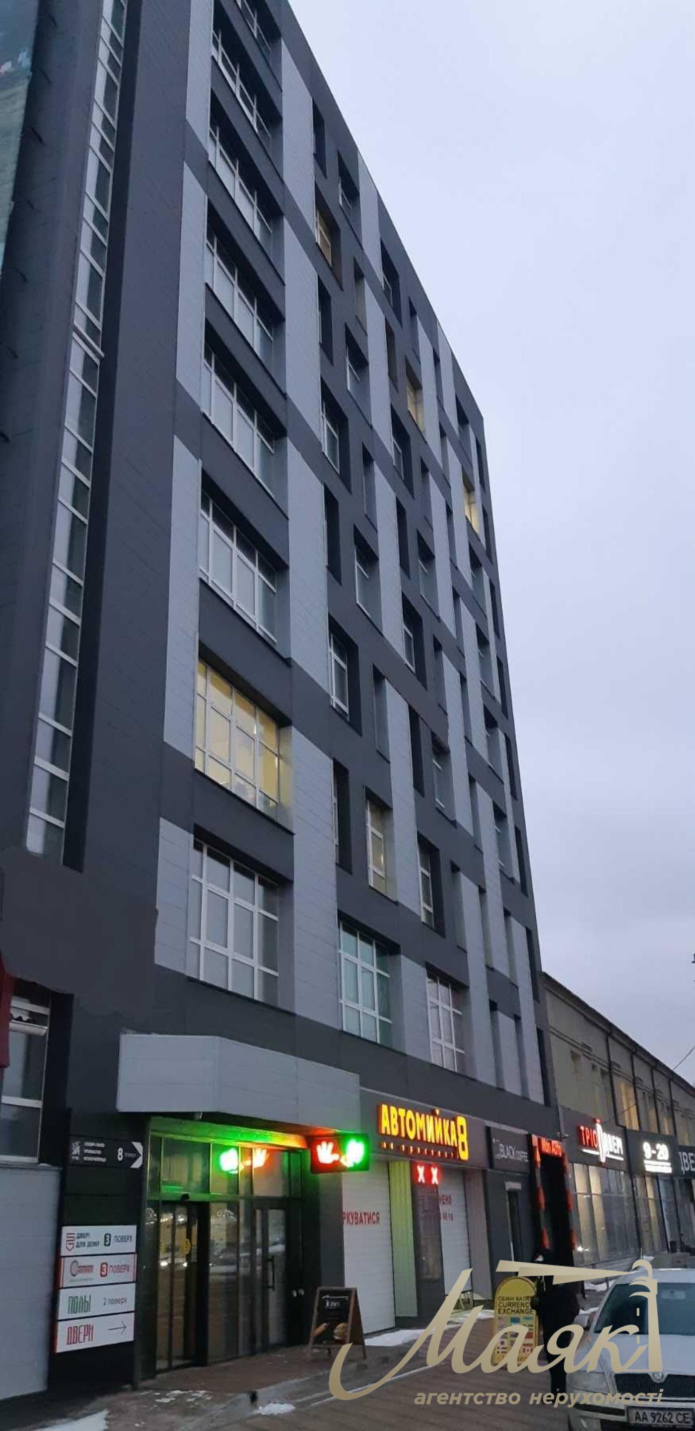 Оренда офісу 375м2 в БЦ Графіт, вул.Степана Бандері, Оболонський район.