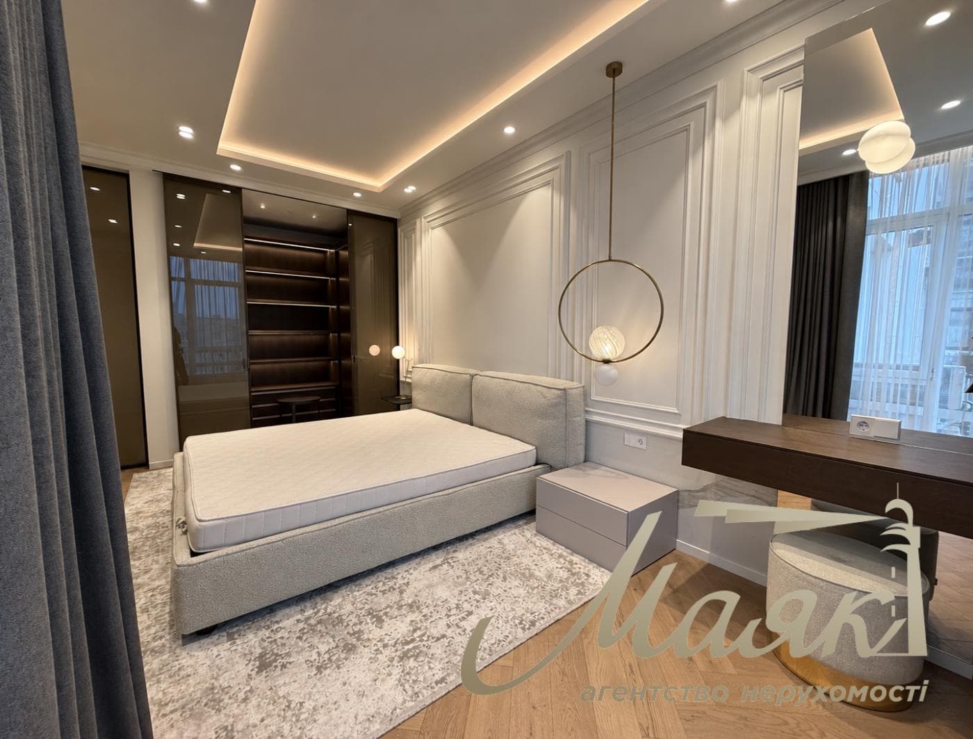 Продаж 3-кімнатної квартири площею 114 м² у ЖК «Бульвар Фонтанів» | вул. Саперне Поле | Печерськ