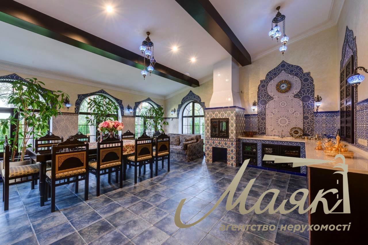 Оренда будинку в Конча-Заспі, КМ "Французьке містечко" 650 м² ділянка 30 соток вул. Лісова