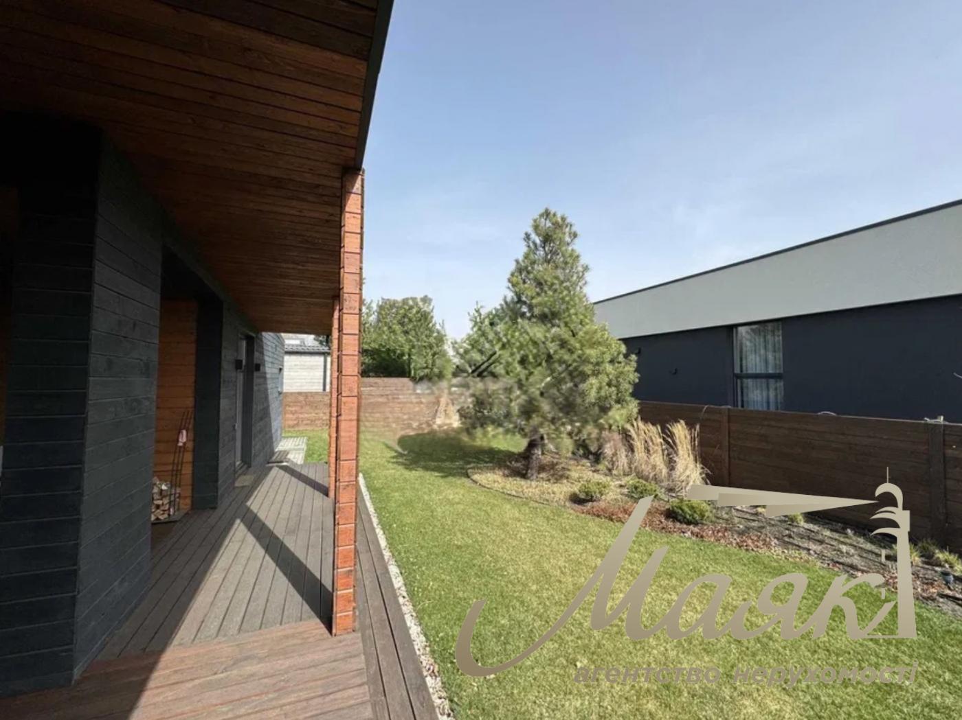 Оренда шикарного сучасного будинку 160 м² у Романкові | Закрита територія