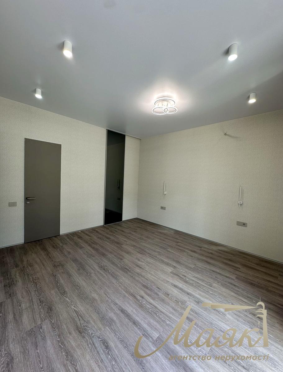 Продаж сучасного будинку 172м2 у закритому КМ Лісники, поруч ліс