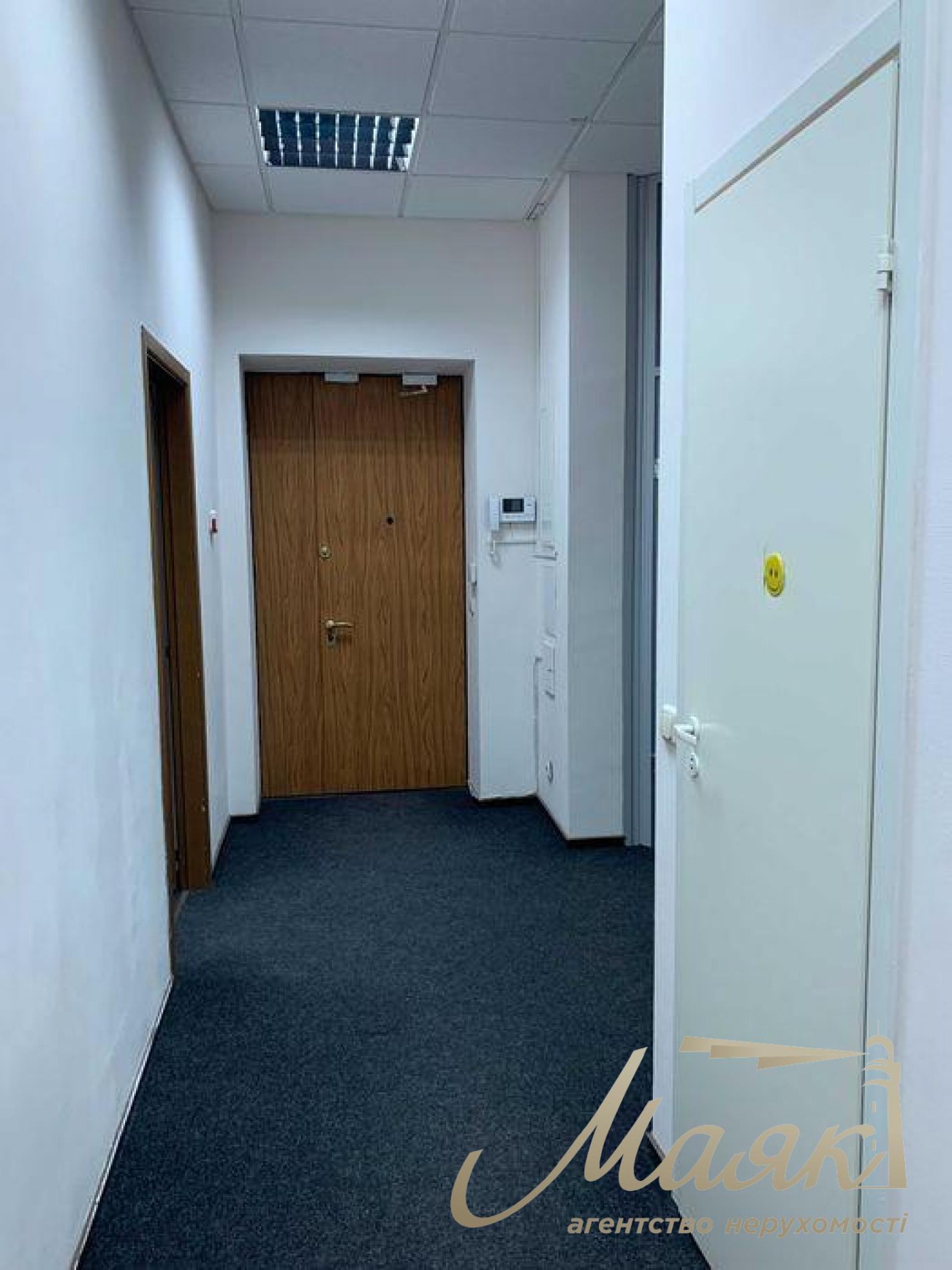 Продаж офісного приміщення 70 м.кв., Золоті Ворота, вул. Інститутська