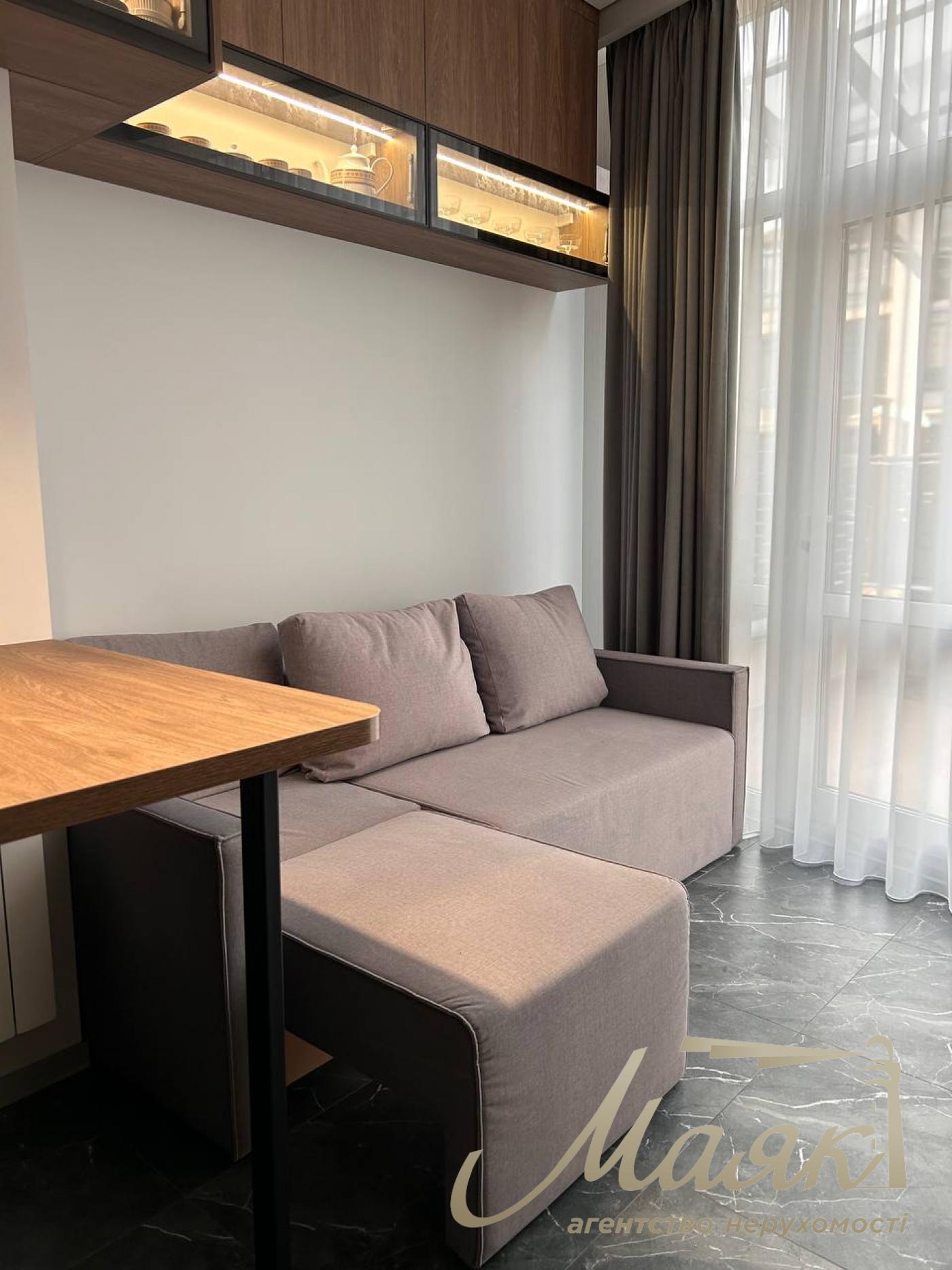 For sale 3-bedroom apartment with terrace in LCD "Italian Quarter" Obolonsky district